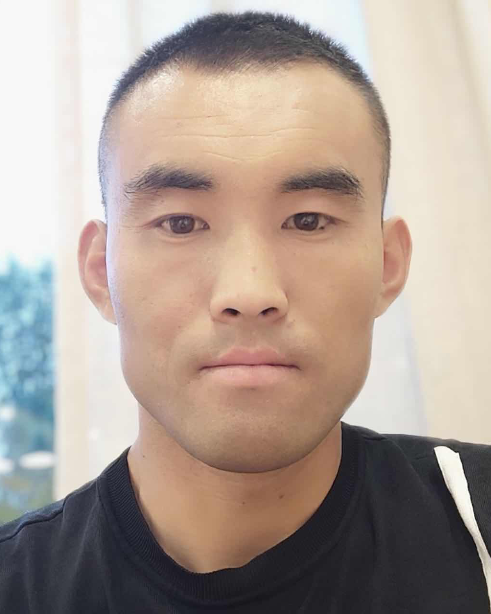 大叔很丑